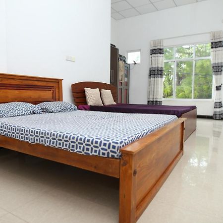 Sujee'S Guest House With Two Bed Rooms Anuradhapura Exterior photo