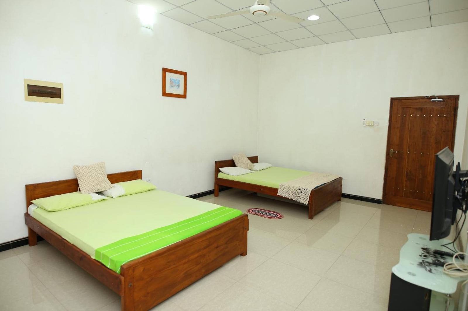 Sujee'S Guest House With Two Bed Rooms Anuradhapura Exterior photo