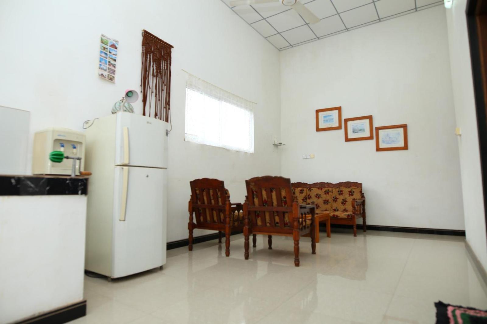 Sujee'S Guest House With Two Bed Rooms Anuradhapura Exterior photo